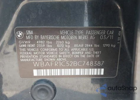 2011 BMW 528 I z USA, uszkodzony, nr VIN WBAFR1C52BC748387